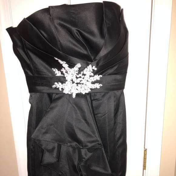 Black formal/prom dress - Picture 2 of 6